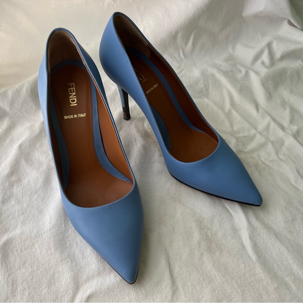 Fendi 2.75 inch High Heel, size 6.5, blue